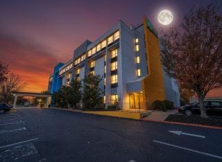 Some shots I captured for @holidayinnexpress in Aberdeen, MD yesterday! #photographer @olivetree_aberdeen @aberdeen_cc #aberdeenmd #fyp #hotelroom #vacation